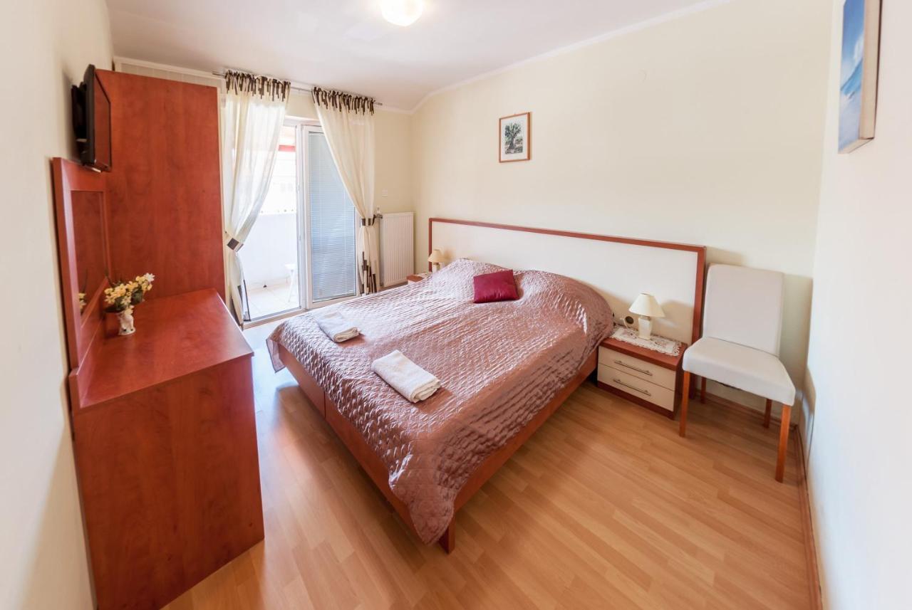 Bed And Breakfast Taverna Miskovic パグ エクステリア 写真