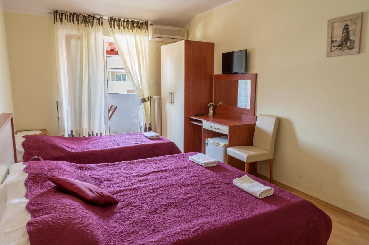 Bed And Breakfast Taverna Miskovic パグ エクステリア 写真